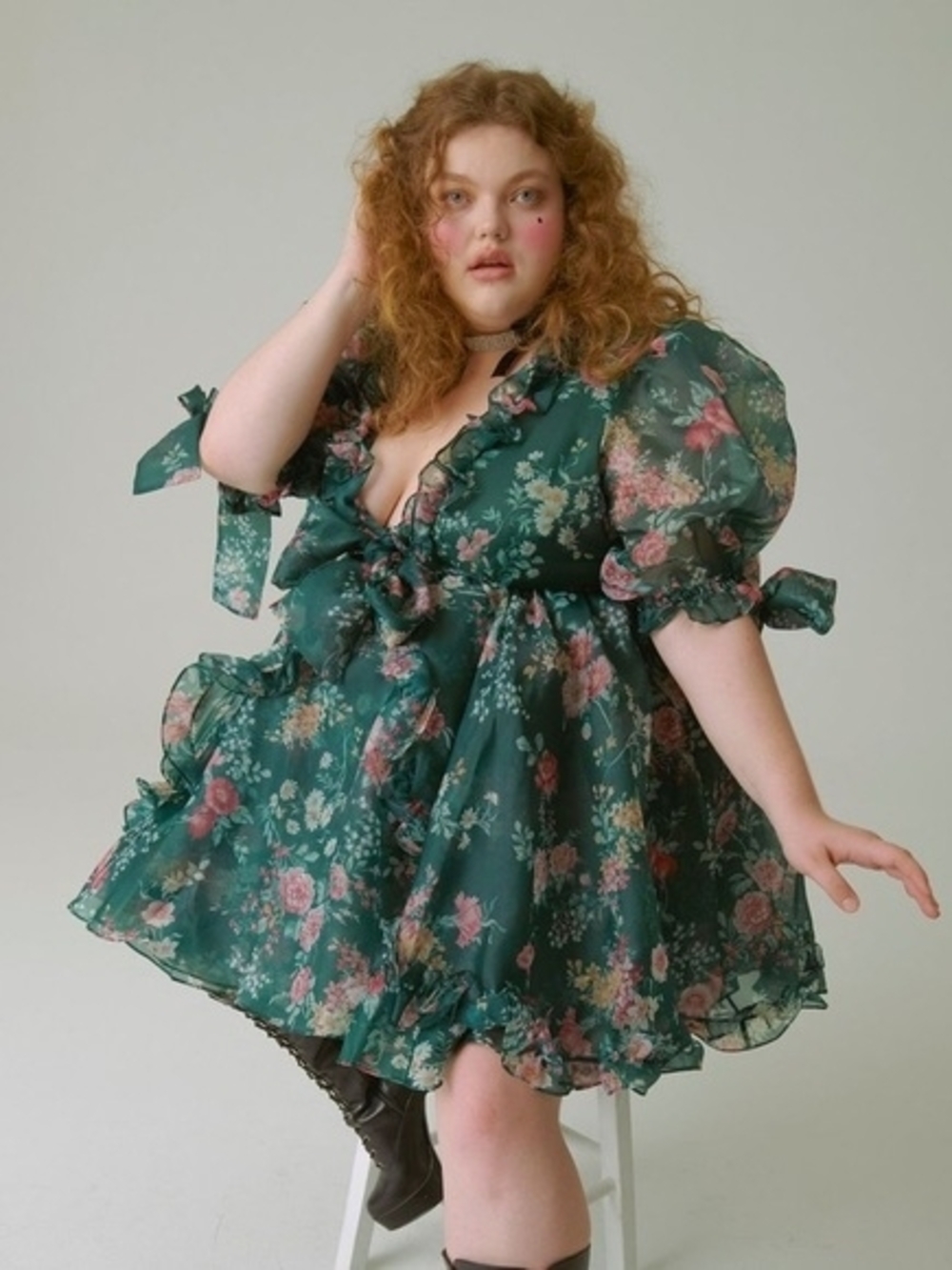 Floral Ruffle Plus-Size Mini Dress in Deep Green